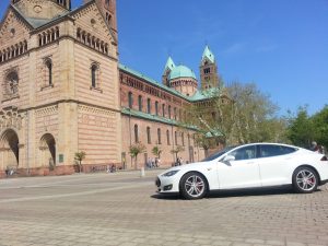 Speyer oder Nürnberg, überall kann man einen Tesla leihen