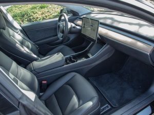 Mittelkonsole mit Ablagefach