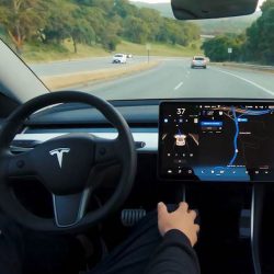Tesla Autopilot in einem Mietwagen